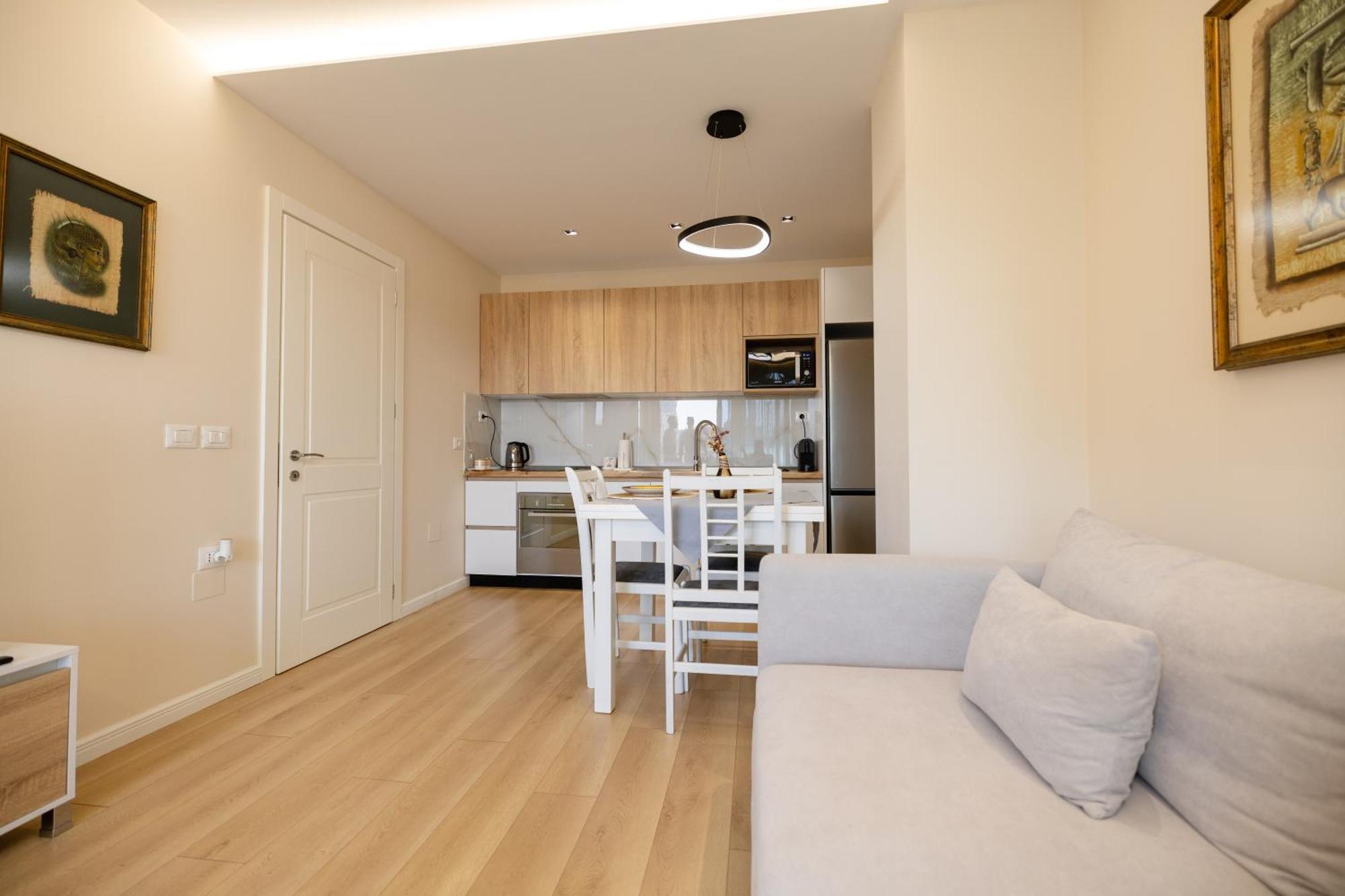 Luxury Center Observatori Apartment Tirana Exterior photo