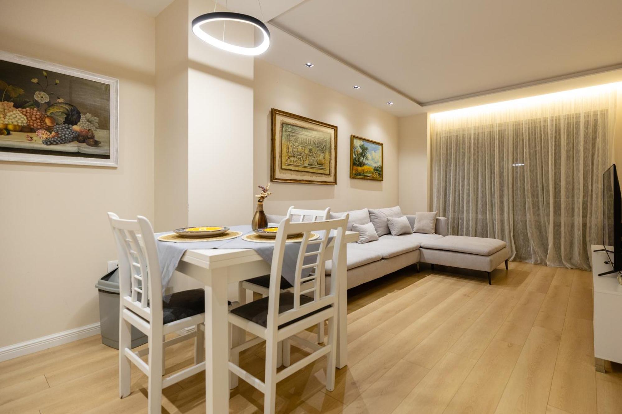 Luxury Center Observatori Apartment Tirana Exterior photo